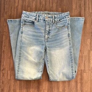 American Eagle Outfitters Light Blue Boyfriend Jeans